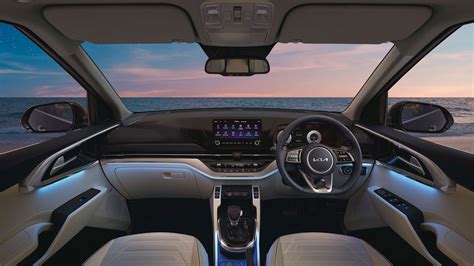 Kia Carens Interior Images | 360° View | Experience In VR