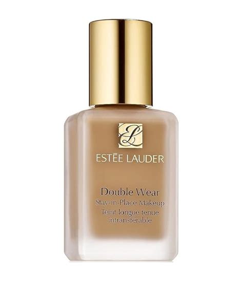 Top 7 Makeup Foundation For Women Over 60 - Life Maker