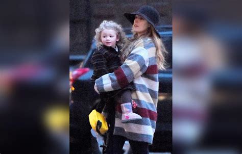 Blake Lively Steps Out With Daughters James & Ines In Manhattan