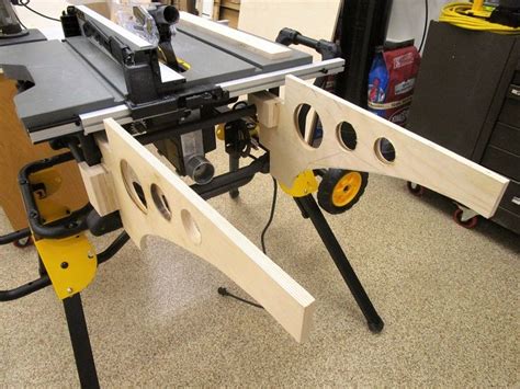 Quick Compact Outfeed Table for DeWalt Portable Saw | Table saw ...