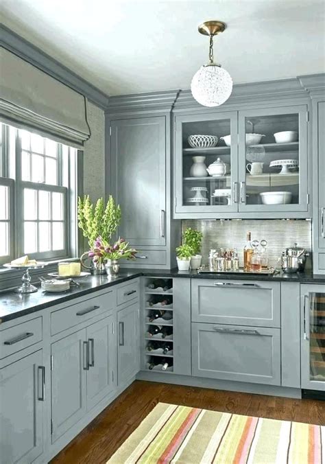 dark countertop kitchen - Google Search | Grey kitchen designs, Kitchen ...