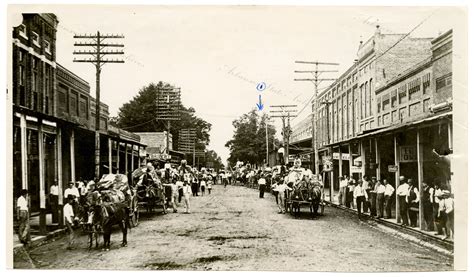 Main Street in Arkadelphia looking west from 5th St., circa 1907. G2332.2 | Street view, Street ...