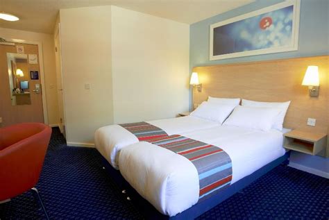 Travelodge Newbury Chieveley M4 | Budget Accommodation Deals and Offers ...