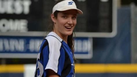 How Old Is Oklahoma Softball Pitcher Nicole May? Meet Pleasanton ...