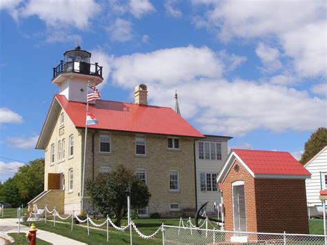 Port Washington Lighthouse, Port Washington, WI | Lighthouse photos, Washington lighthouses ...