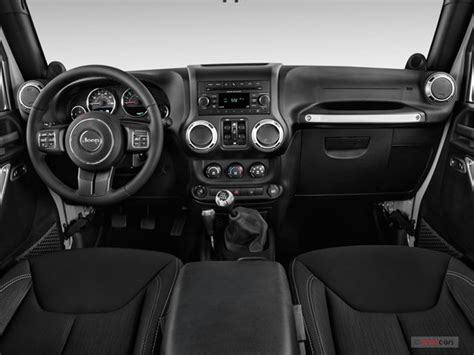 2014 Jeep Wrangler Interior | U.S. News & World Report