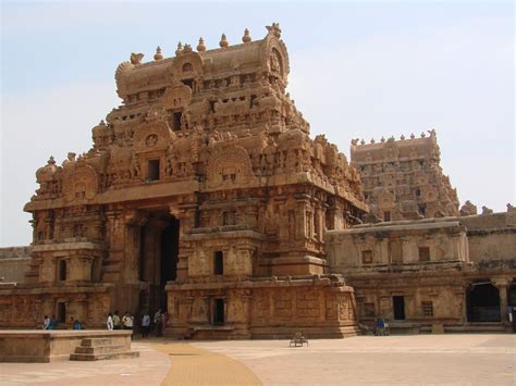 Chitra Ramaswamy's Travelogue: Big Temple Tanjore - UNESCO Heritage Site