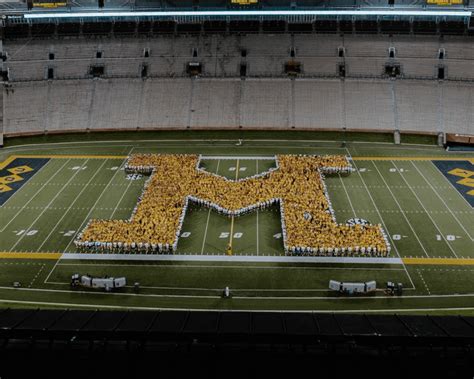 Some shots from First Roar at Faurot Field last night : r/miz