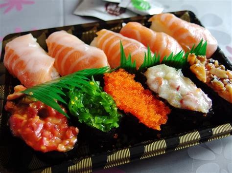 Sushi Take-Out @ Woodlands MRT Station | Spring Tomorrow