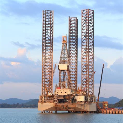 Jack Up Oil Drilling Rig in the Shipyard Stock Image - Image of field, platform: 54053969