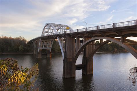 Edmund Pettus Bridge | Selma, USA Attractions - Lonely Planet