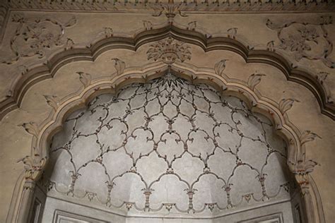 Close-up of upper arch inside Bashahi Mosque | Badshahi Mosque | Lahore | Travel Story and ...