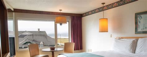 Hi-Tide-Oceanfront-Room - Hi-Tide Seaside Oceanfront Inn