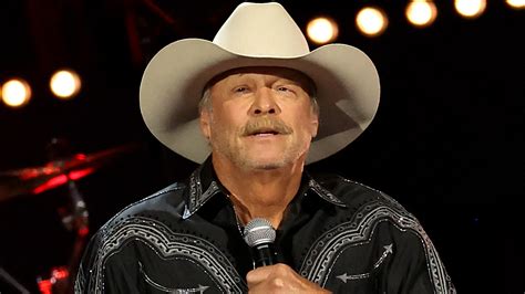 Alan Jackson fans call out big difference as country music star shares ...