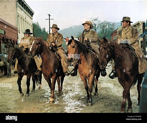 ROBERT DUVALL, THE GREAT NORTHFIELD MINNESOTA RAID, 1972 Stock Photo ...