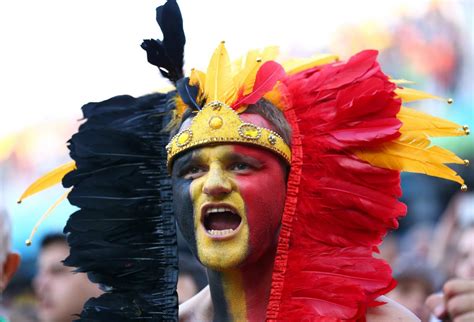 The Craziest World Cup Fans - ABC News