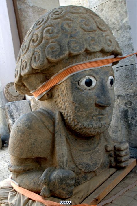 3,000-Year-Old King Statue Demonstrates Iron Age Creativity - The New York Times