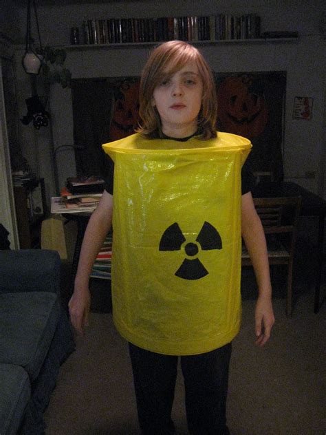 Halloween costume - Toxic barrel of waste - IKEA Hackers