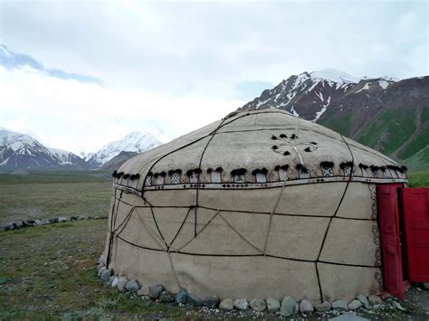 a Yurt at Base Camp | Lenin Peak Base Camp (3600m), Atchik T… | Flickr