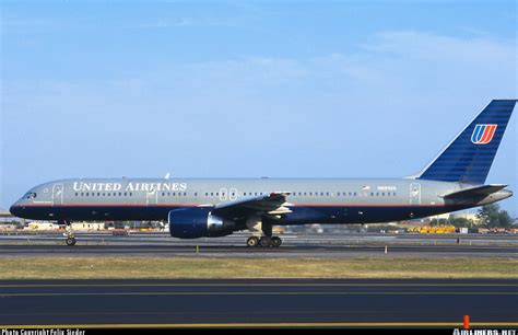 Boeing 757-222 - United Airlines | Aviation Photo #0188153 | Airliners.net