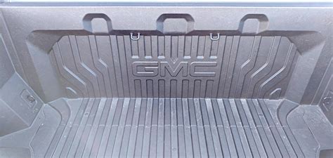 Carbon fiber as a pickup truck bed? We test the GMC CarbonPro