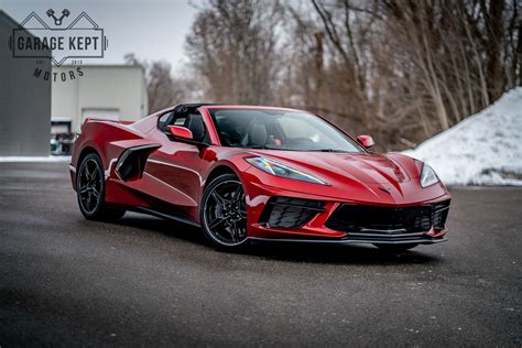 58-Mile 2022 Chevy Corvette Stingray 1LT Coupe Gets Our Red Mist Blood to $107k - autoevolution