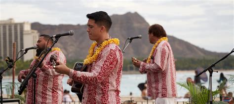 Best Luau in Waikiki | Royal Hawaiian Luau