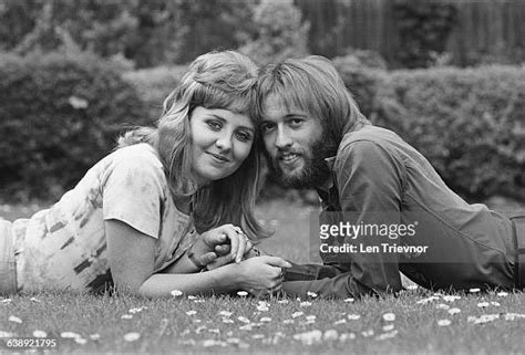 Lulu & Maurice Gibb Photos and Premium High Res Pictures - Getty Images