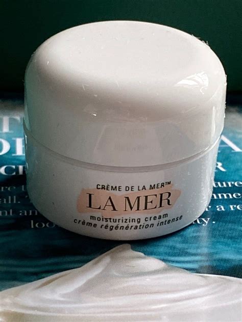 La Mer moisturizing creme sample, never opened- brand new in box ...