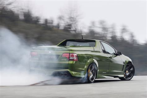 A smokey afternoon in the HSV GTS Maloo