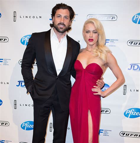 Maksim Chmerkovskiy Shares Photo of Pregnant Peta Murgatroyd in the Hospital