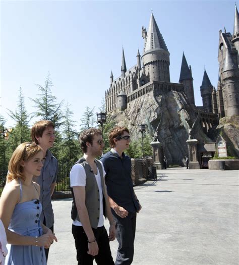 HP cast visit Wizarding World of Harry Potter — Harry Potter Fan Zone