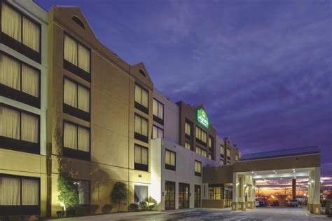 Discount Coupon for La Quinta Inn & Suites Newark - Elkton in Elkton ...