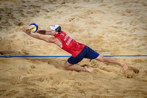 Beach volleyball celebrates three new men's Olympic medallists