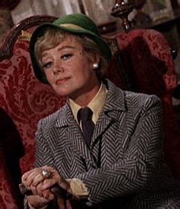 Glynis Johns (b.1923) as Lady Penelope Peasoup (sister of Lord Ffogg) in Batman episodes 105,106 ...