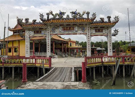 Authentic Chinese Temple, Nan Tian Gong Temple in Pulau Ketam Village Island, Malaysia Editorial ...