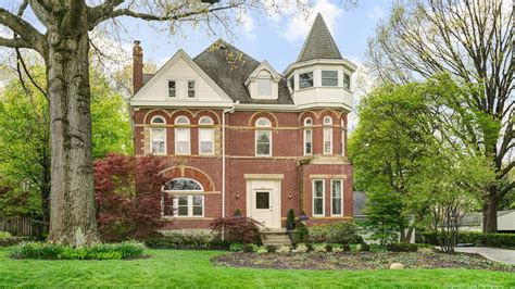 Clintonville's ‘turret’ house, one of the 1st homes built on North ...