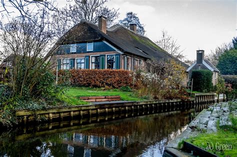 Visiting Giethoorn in the Winter