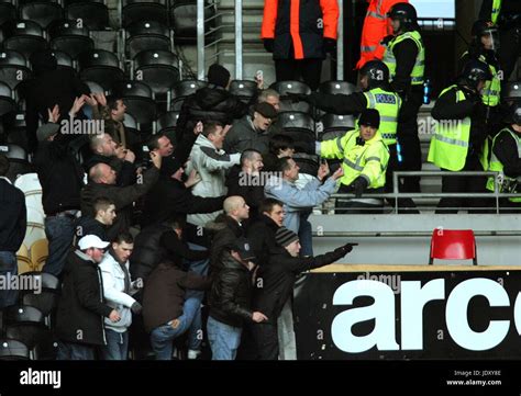 Millwall fans hi-res stock photography and images - Alamy