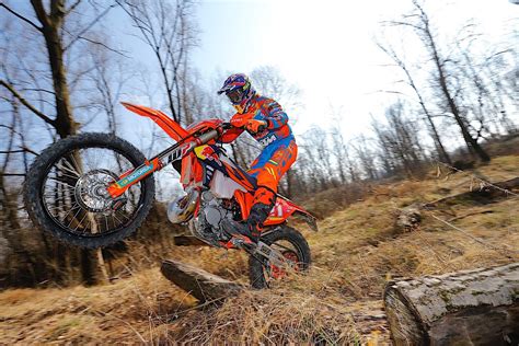 KTM Enduro Racing Team Is Ready For 2017 Season - autoevolution