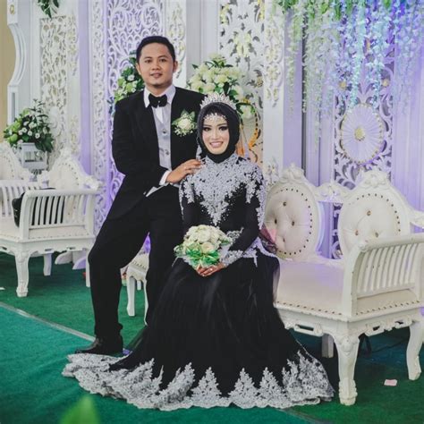 Baju Pengantin Warna Hitam Gold / Lupakan Putih Gaun Pengantin Warna ...