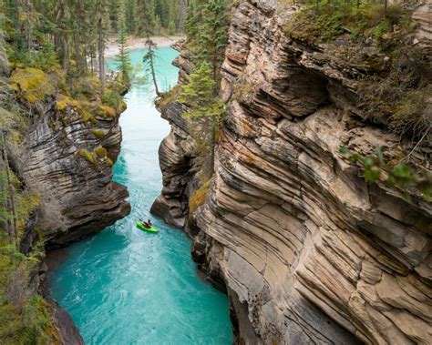 Athabasca Falls Canada. : r/BeAmazed