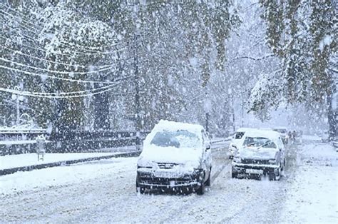 Snowfall in Srinagar