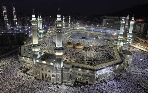 30 Beautiful Photos of Muslim Pilgrims During Hajj in Makkah