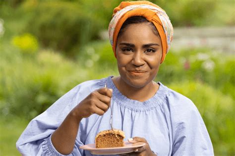 Bake Off winner Nadiya Hussain is this week’s Radio Times cover star - Celeb 99