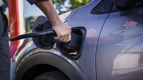 Affordable Electric Vehicle Battery Replacement: Guide To Tax Credits & Rebates - The DailyMoss