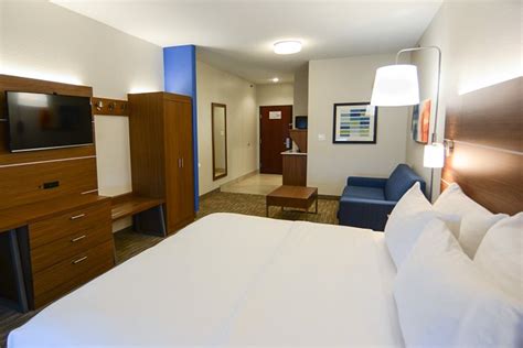 HOLIDAY INN EXPRESS & SUITES ROLLA - UNIV OF MISSOURI S&T, AN IHG HOTEL ...