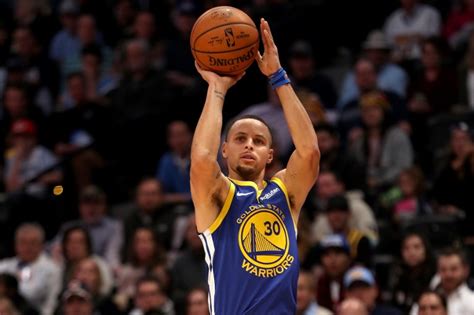 Brothers Steph, Seth Curry in 3-point contest | Inquirer Sports