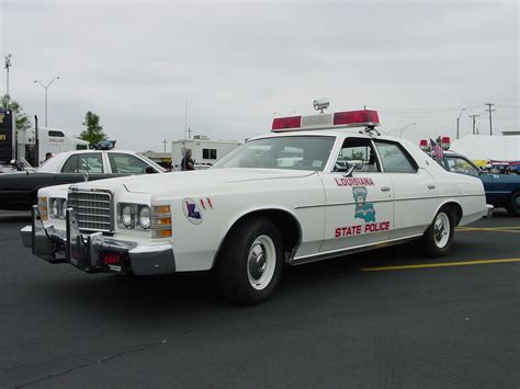 copcar dot com - The home of the American Police Car - Photo Archives