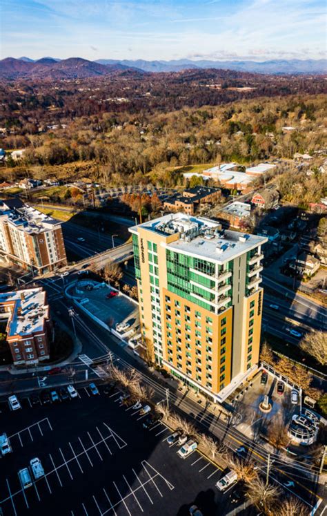 Why We Loved Staying At Hotel Indigo Asheville Downtown